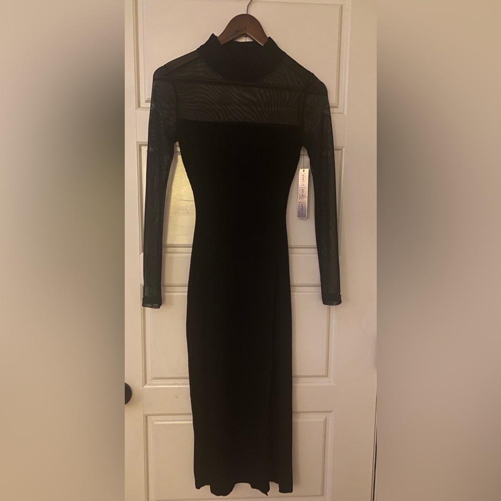 Elegant Black Long Sleeve Dress split’s legs very pretty dress